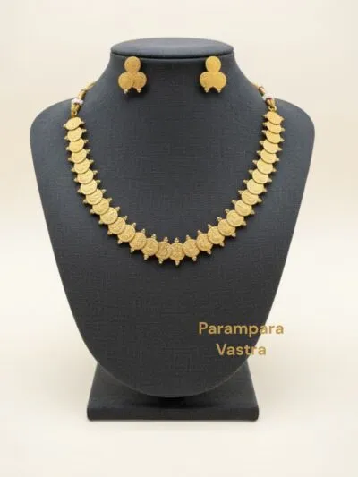 Traditional Necklace Set - NEC004